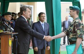 Viktor Yushchenko and Jose Manuel Pinto Teixeira