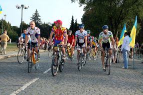 Участники велоэстафеты