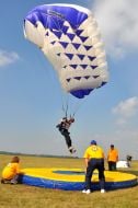 Parachute jumper
