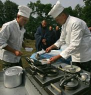 Cooks lay out porridge
