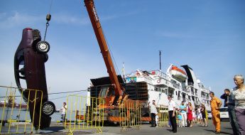 Operation on raising of a car