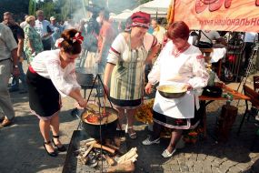 Участницы фестиваля ”Карпатский рататуй”