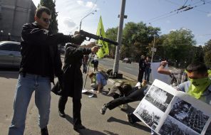 Участники акции ”День памяти жертв ФСБ”