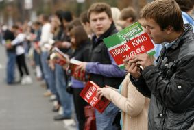 “Book fever” social-mob participants