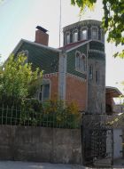 Dacha built from champagne bottles