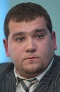 Артем Юношев
