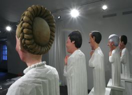 Sculptures of politicians