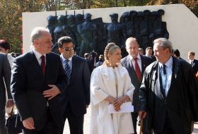 Yulia Timoshenko and Vitaliy Satskiy