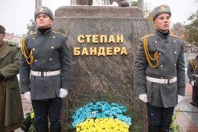 Honoured guard soldiers