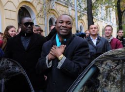 Sandey Adeladzha to bless parishioners