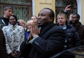 Sandey Adeladzha to bless parishioners