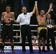 Vyacheslav Uzelkov and Tomash ”Jumbo” Adamek