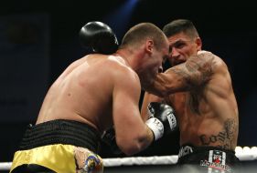 Vyacheslav Uzelkov and Tomash ”Jumbo” Adamek