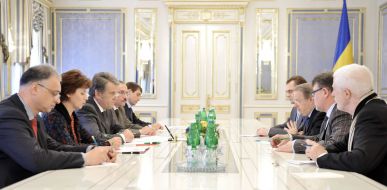 Luis Maria de Puig, Irina Vannikova and Viktor Yushchenko