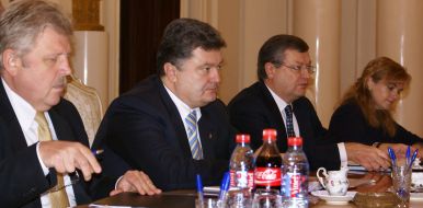 Vladimir Handogiy, Petr Poroshenko and Konstantin Grishchenko