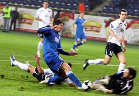 Yevgeny Seleznyov and Aleksandr Volovik