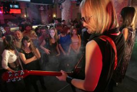 Episode the film ”Hug me ”