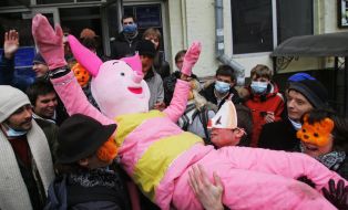 Flash-mob participants