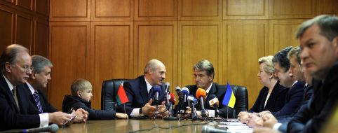 Aleksandr Lukashenko, Viktor Yushchenko, Vera Ulyanchenko and Petr Poroshenko