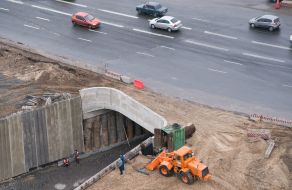 Relieving wall building