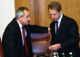 Nikolay Onishchuk and Vasily Kuybida