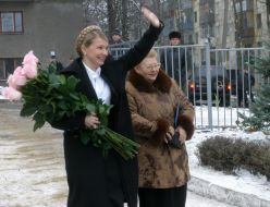 Yuliya Timoshenko and Antonina Ulyakhina