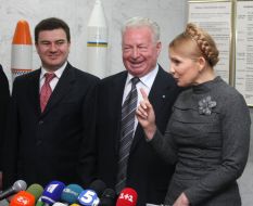 Yuliya Timoshenko, Viktor Bondar and Stanislav Konyukhov