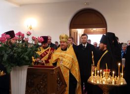 Виктор Янукович в церкви