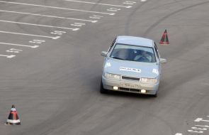 Автомобіль