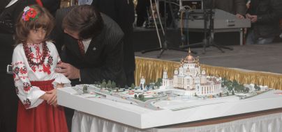 A girl in the Ukrainian national costume