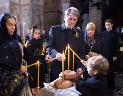 Victor Yushchenko with his family