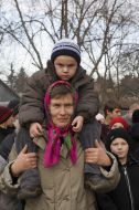 Жительница села с воспитанником детского дома