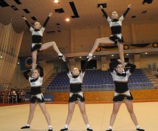 Юні учасниці змагань Кубка України з черлідінгу