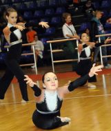 Учасниці змагань Кубка України з черлідінгу