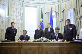 Luiz Inacio Lula da Silva, Petr Poroshenko and Viktor Yushchenko