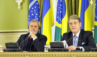 Luiz Inacio Lula da Silva and Viktor Yushchenko