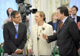 Benita Ferrero-Waldner, Jose Manuel Pinto Teixeira and Jose Manuel Barroso