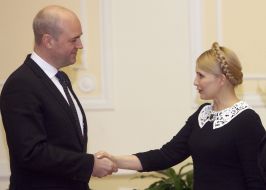 Yuliya Timoshenko and Fredrik Reinfeldt