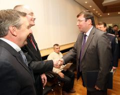 Yuriy Lutsenko, Hans-Jurgen Heimsoeth and Reinhard Dietrich