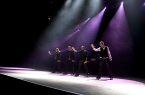 Хауи Дороу, Брайан Литтрелл, Эй Джей Маклин и Ник Картер