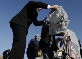 Infringing merchandise utilization