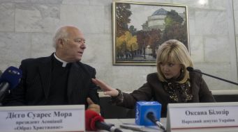 Diego Suarez Mora and Oksana Bilozir