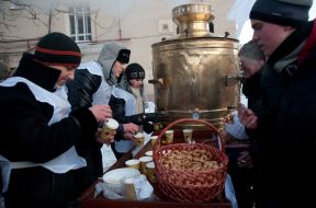 Акция «Согреем теплом Запорожцев»