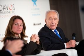 Мелинда Гейтс и Шимон Перес