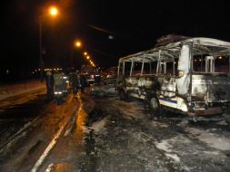 Обгоревшие автомобили