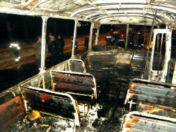 Обгоревший автобус