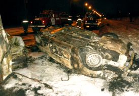 Обгоревший автомобиль