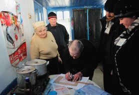 Electors vote at home