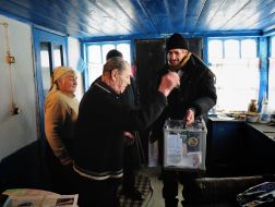 Electors vote at home