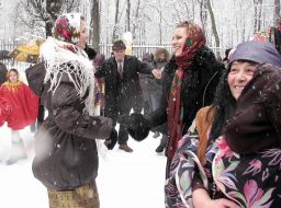 Участники празднования Масленицы